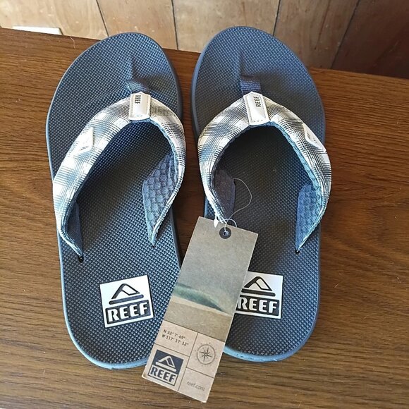 Reef men’s Flip Flops Blue Plaid Thong Sandals size 8 NWT  Beach Casual - Picture 4 of 7